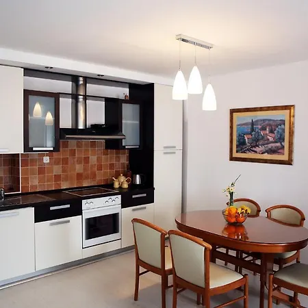 Daire With A Parking Space Bol, Brac - 11568 Bol