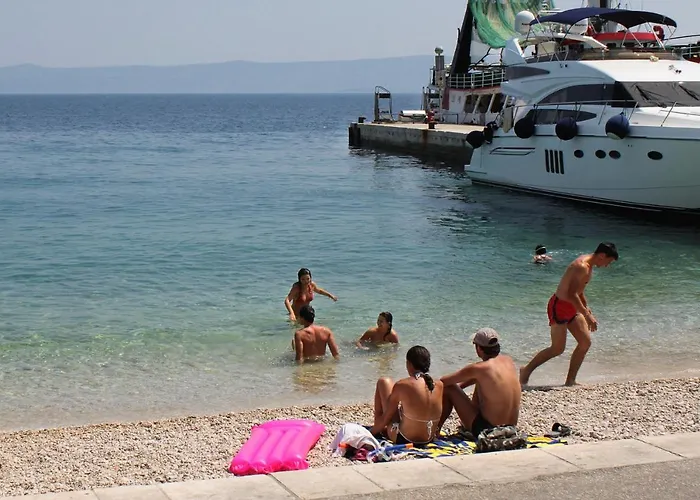 With A Parking Space Bol, Brac - 11568 Daire Bol