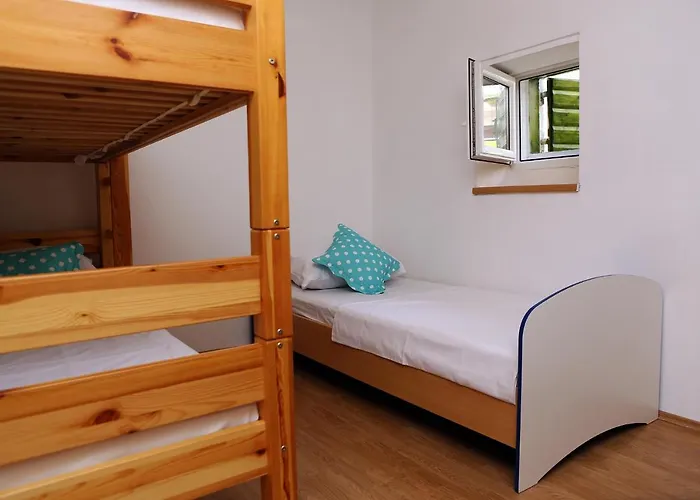 Daire With A Parking Space Bol, Brac - 11568