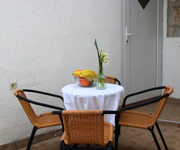 With A Parking Space Bol, Brac - 11568