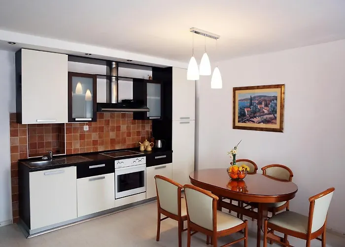 Daire With A Parking Space Bol, Brac - 11568 Bol